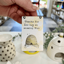 Amazing Mum Mini Bee Sign – Cute Wooden Hanging Gift for Mum - Forelo Scents